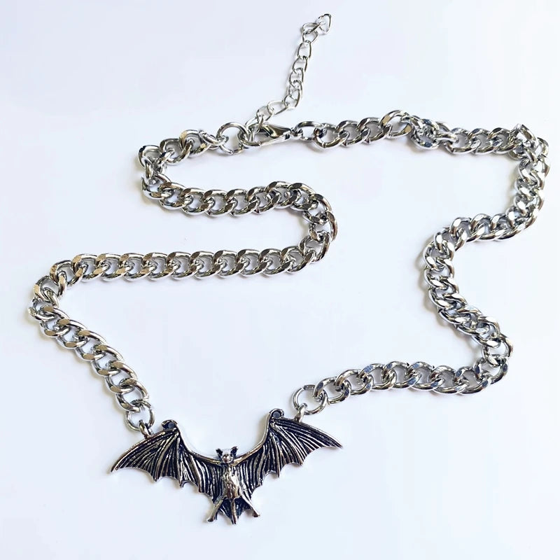 Fashion Vintage Punk Gothic Bat Chain Necklace for Women Animals Choker Halloween Collar Hip Hop Girls Jewelry Gift