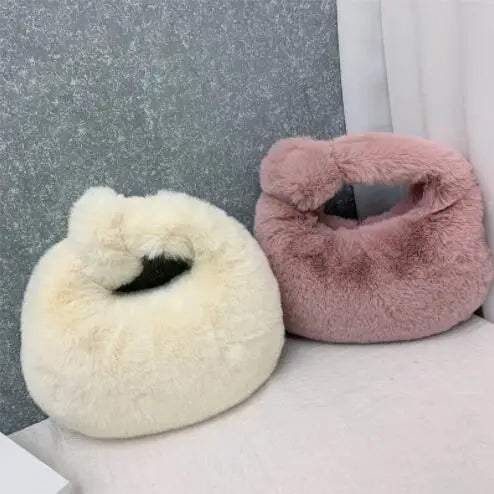 Fur Women's Small Half Moon Bag Luxury Warm Plush Wrist Bags for Women Fashion Furry Short Handle Clutch Cute Ladies Coin Purses