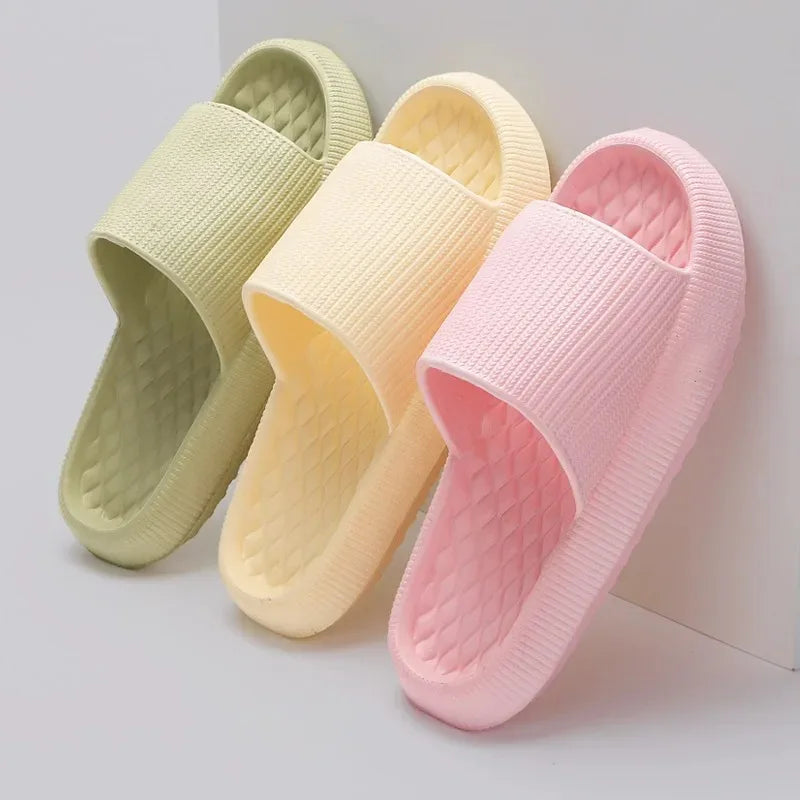 4cm Thick Platform Pillow Slippers Women 2024 Summer Eva Soft Sole Indoor Slides Woman Flat Non Slip Bathrooom Home Slippers