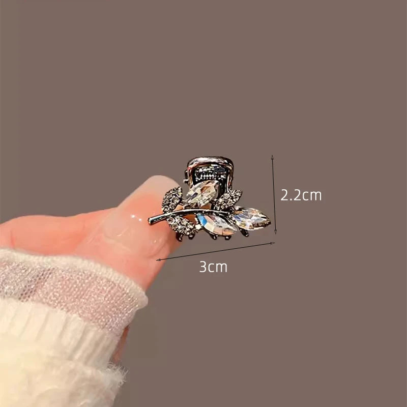 New Korean Style Alloy Rhinestone Black Hair Crab Claw For Ladies Women Headwear Summer Elegant Shining Hairpins Side Barrettes