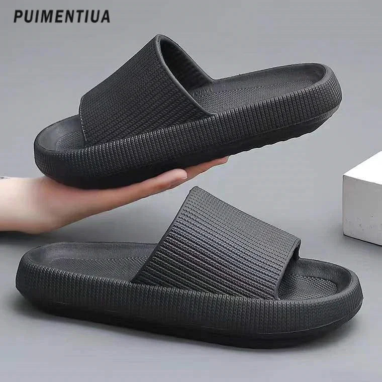 New Men Thick Bottom Slippers Platform Bathroom Slides Non Slip Trend Designer Shoes Ladies Female Mule Shoes Flip Flops Sandals