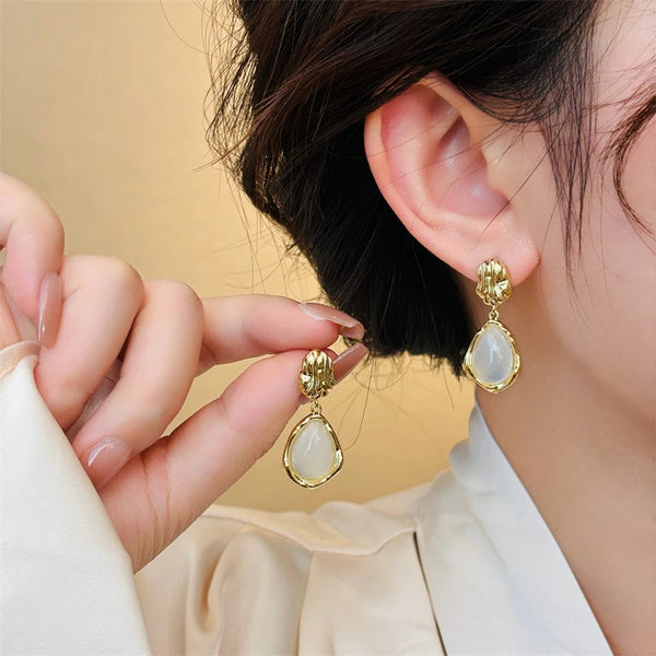 White Enamel Women's Hanging Earrings Water Drop Pendants Hot Fashion Geometric Statement Dangle Earrings pendientes mujer