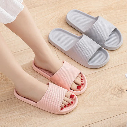 Fashion Men's Women's Slippers EVA Soft Sole Casual Home Light Comfortable Sandals Bathroom Anti-Slip Slippers Beach Flip-Flops