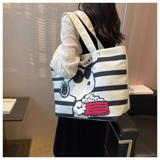 Miniso Snoopy student cartoon large-capacity tote bag new versatile printed mommy bag portable shoulder shopping bag canvas bag