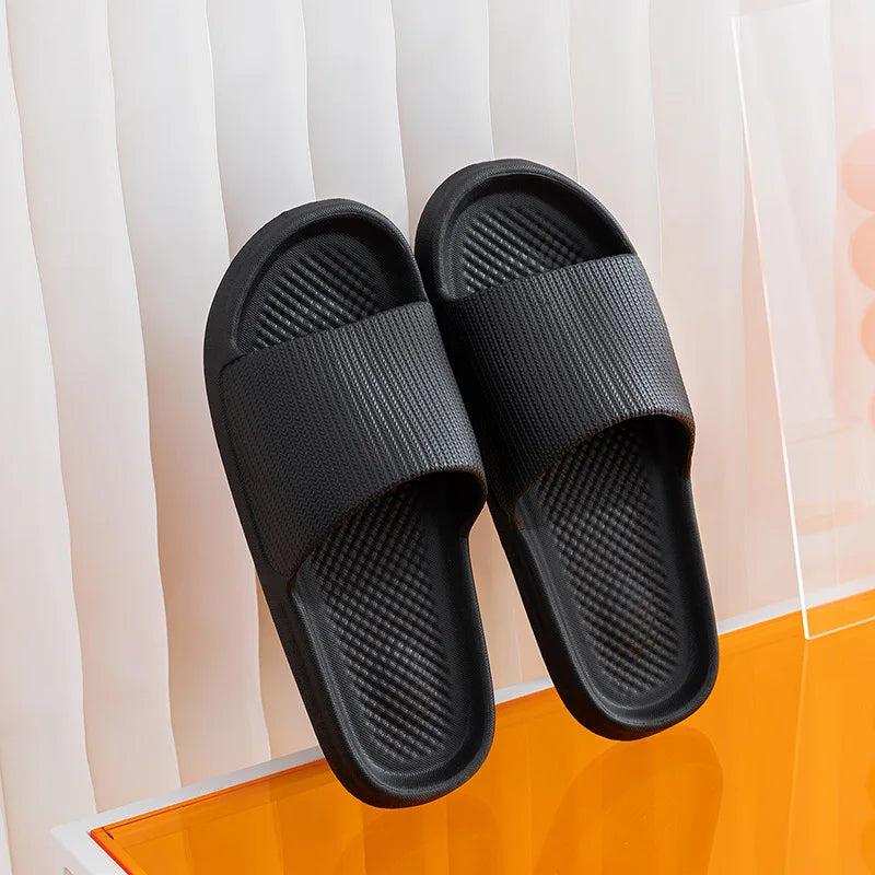 Fashion Men's Women's Slippers EVA Soft Sole Casual Home Light Comfortable Sandals Bathroom Anti-Slip Slippers Beach Flip-Flops