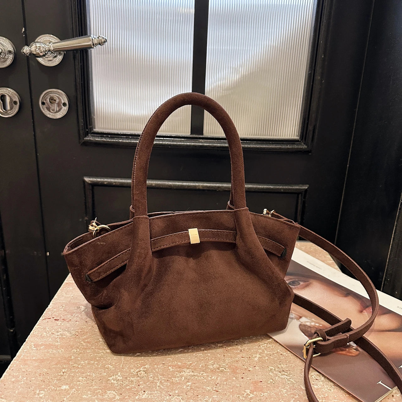 2025 New Suede Leather Underarm Shoulder Bag For Women Fashion Large Capacity Handbag Design Wedding Commuter Crossbody Tote Bag