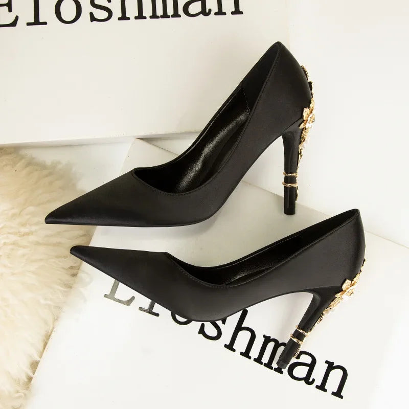 Fashionable light luxury sexy women's shoes,fashionable floral slim heels, high heels, wedding shoes, pointed satin single shoes