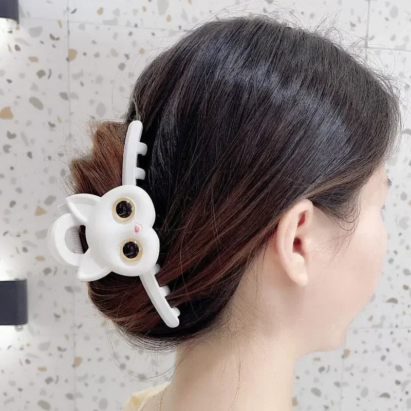 Cute cat hair clip, sweet and cute girl's heart accessory, with a curly hair clip on the back of the head