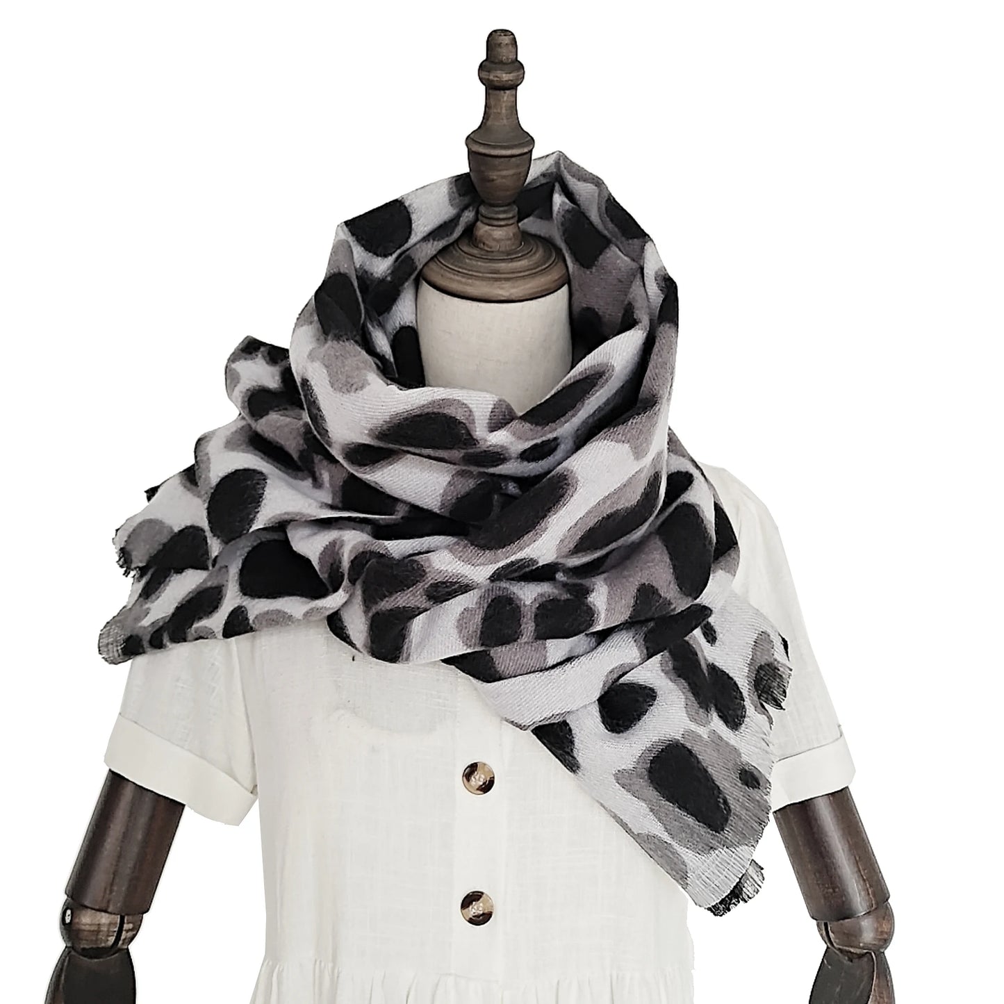 Female Winter Large Size Pashmina Scarf Leopard Print Cashmere Shawl for Women Luxury Designed Stole Thick Pareos Muffler