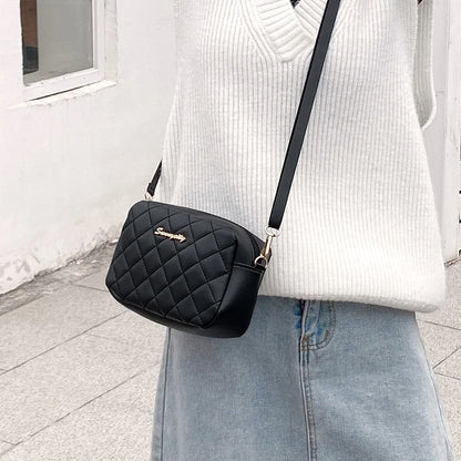 #228 Diamond-shaped quilted zipper square bag, metal lettering shoulder bag, fashionable woman shoulder bag, camera casual bag