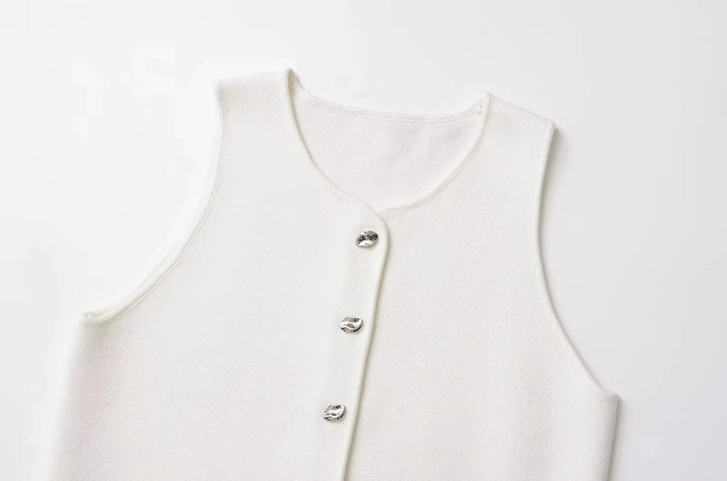 Fall 2025 Knit Vest For Women Sleeveless Cropped Woman White Vest Fall Asymmetrical Slim Sweater Vests Top Basic Slim Shirt