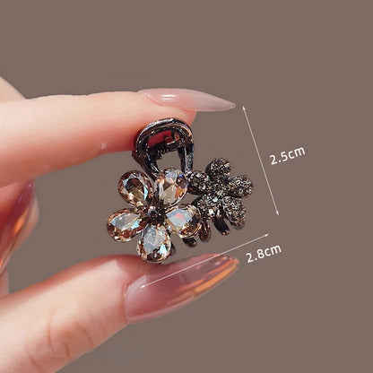 New Korean Style Alloy Rhinestone Black Hair Crab Claw For Ladies Women Headwear Summer Elegant Shining Hairpins Side Barrettes