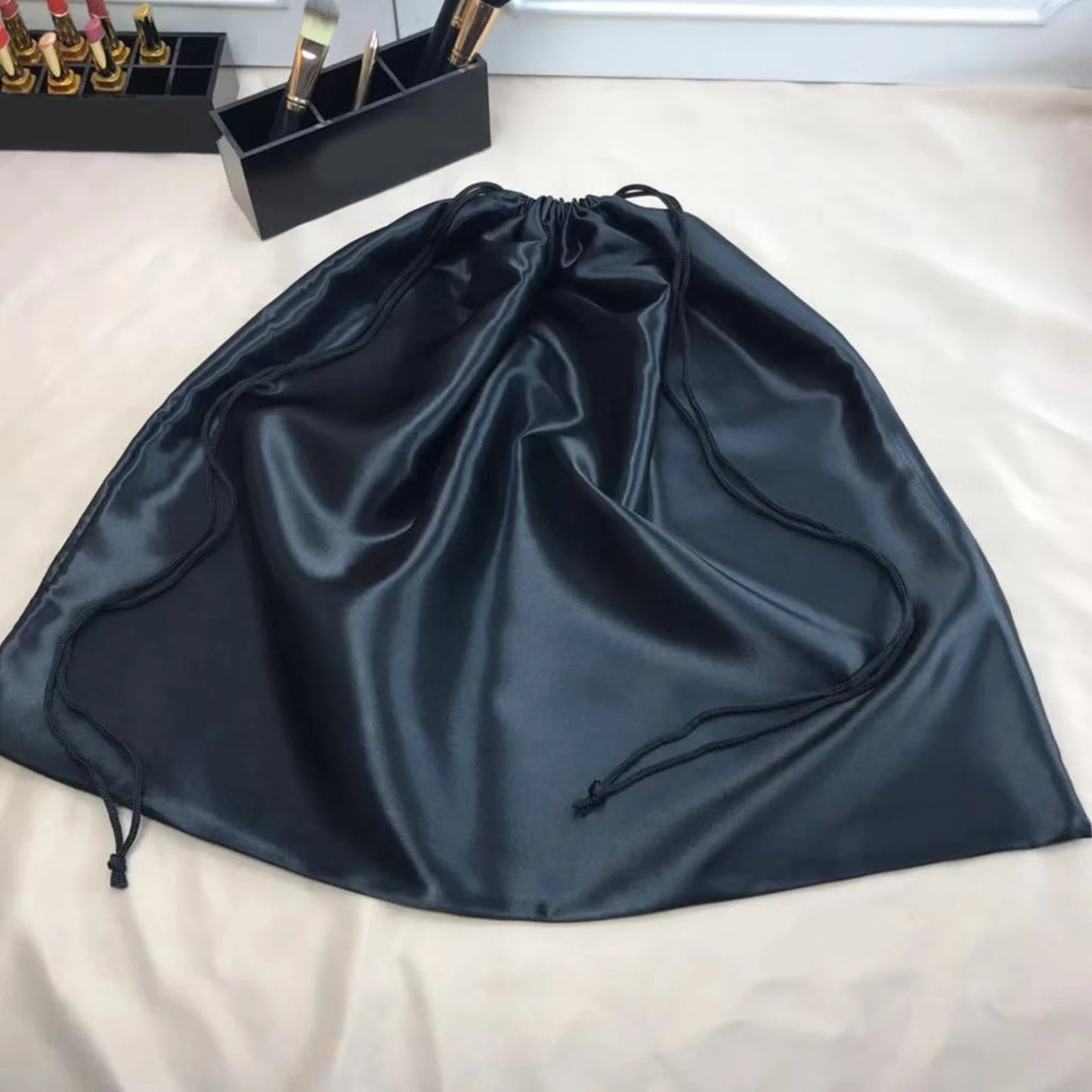 Large Silk Satin Hair Bag Drawstring Bag Wigs Makeup Jewelry Wedding Party Favors Storage Dust Proof Packaging Reusable Bags