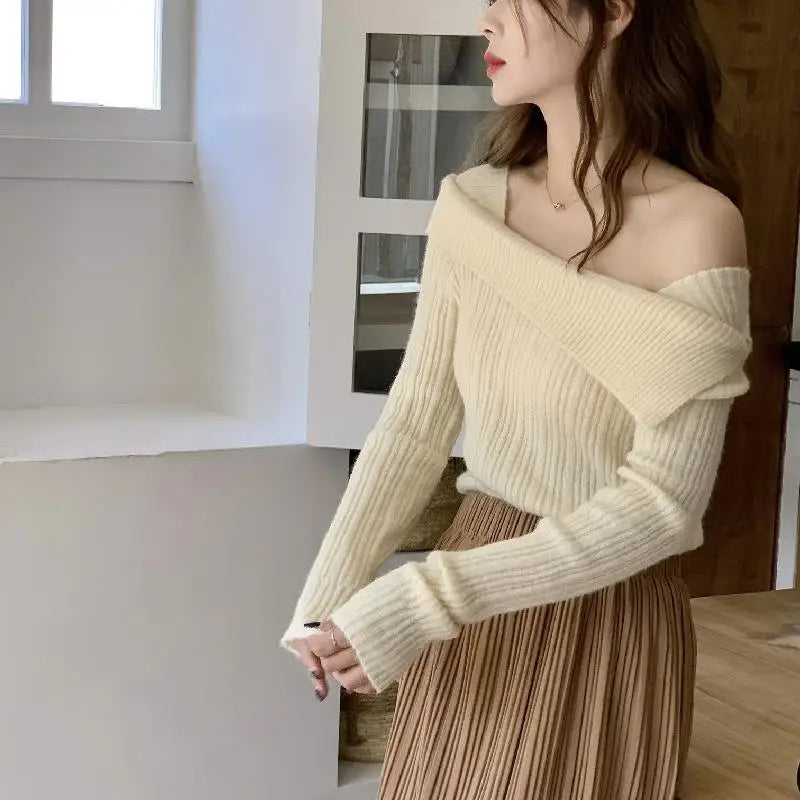 High End One Shoulder Knitted Sweater for Women with a Niche Design Slim Fit and Slimming Top