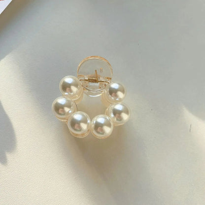 Round Pearl Hair Clips For Women Girls Hair Claw Chic Barrettes White Claw Crab Hairpins Styling Fashion Hair Accessories